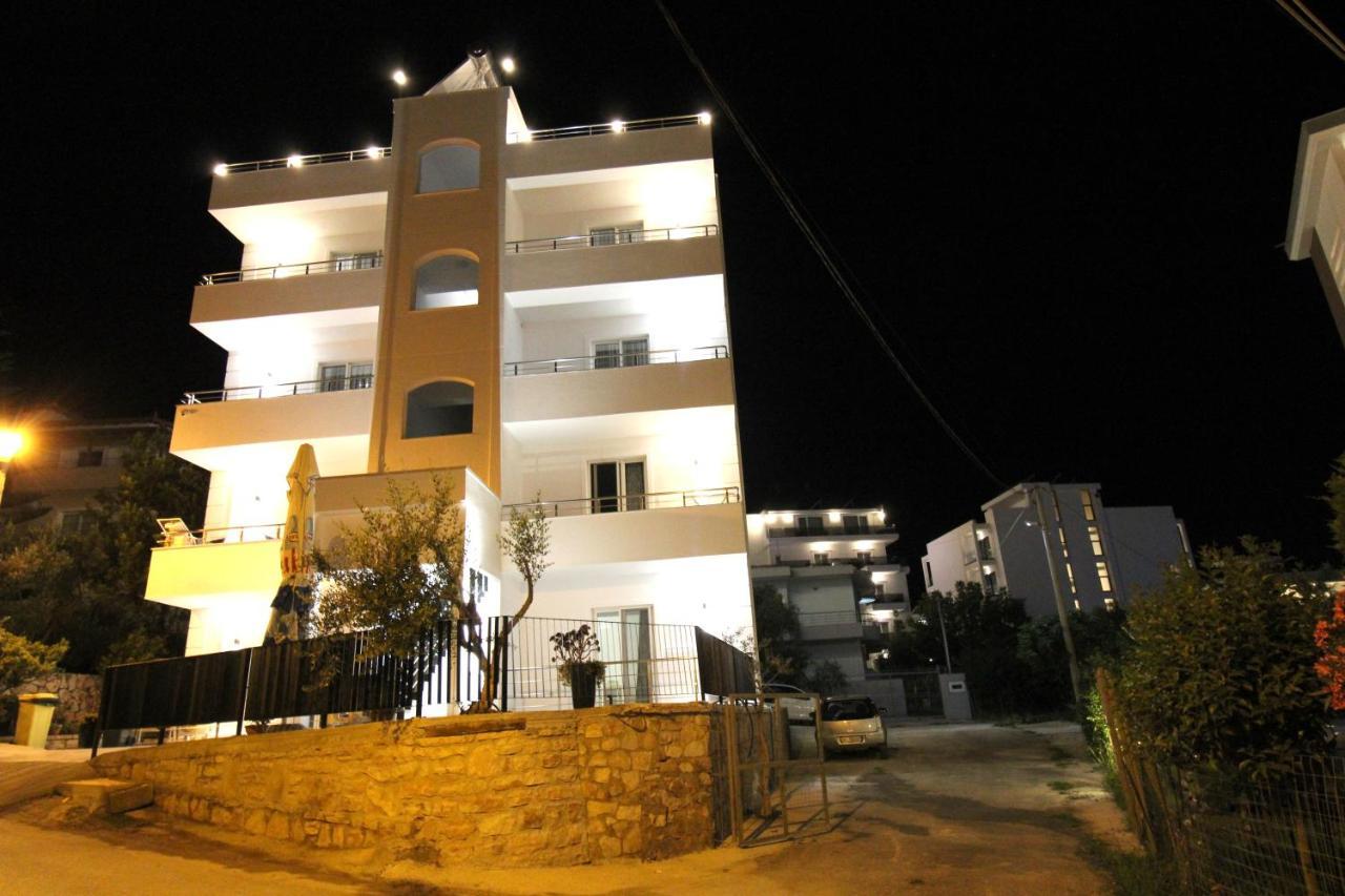 Hotel Villa Adrian Ksamil Exterior foto